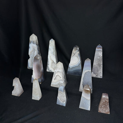 Agate Obelisks – Wholesale Lot 3.7 kg (≈ 8.15 lb)