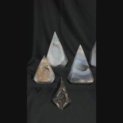 Agate Diamonds – Wholesale Lot 4.97 kg (≈ 10.95 lb)