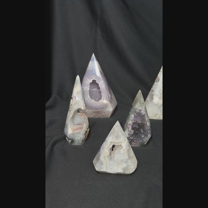 Agate Diamonds – Wholesale Lot 4.17 kg (≈ 9.19 lb)